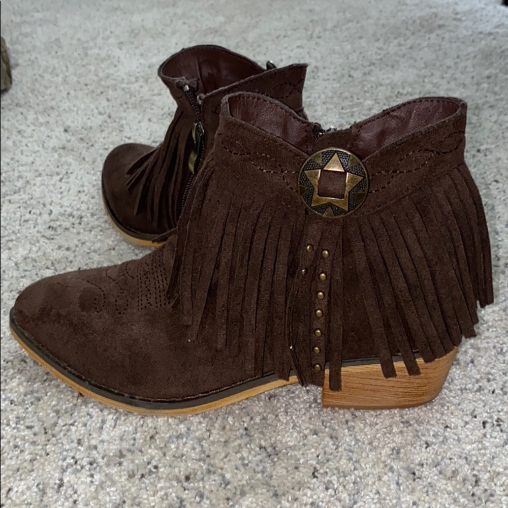 Brown Fringe Booties with star detail